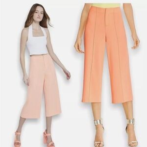 NWT Alice + Olivia wide leg cropped pants in size 6